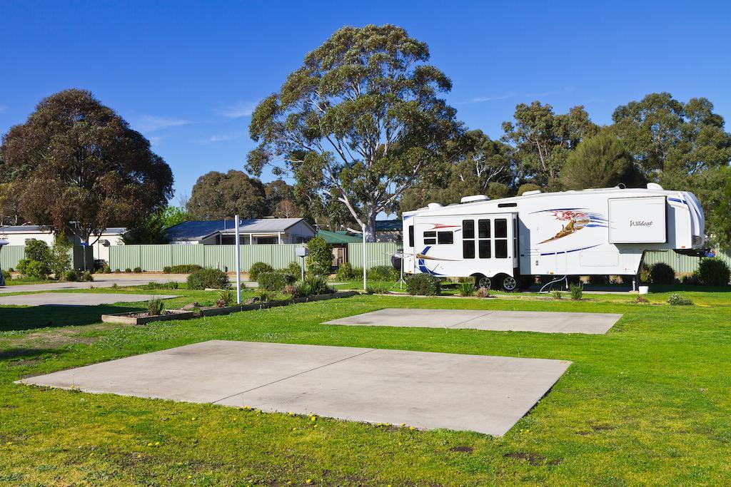 Sandhurst Motel Carrum Downs Exterior photo