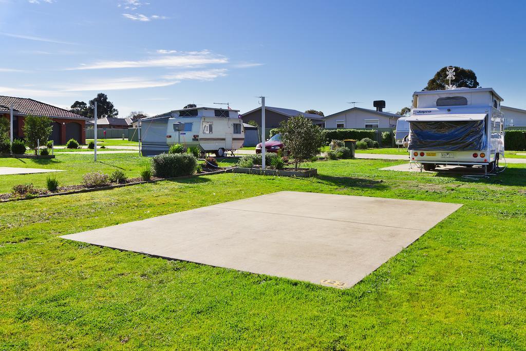 Sandhurst Motel Carrum Downs Exterior photo