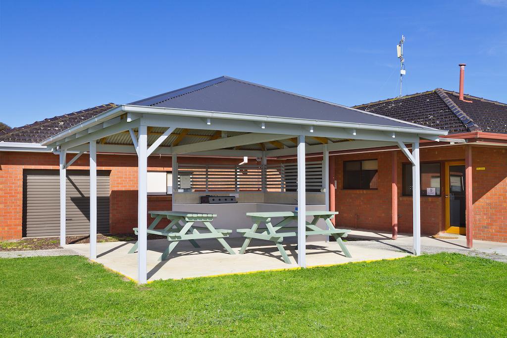 Sandhurst Motel Carrum Downs Exterior photo