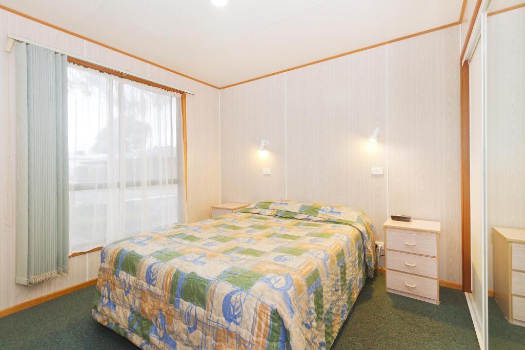 Sandhurst Motel Carrum Downs Room photo