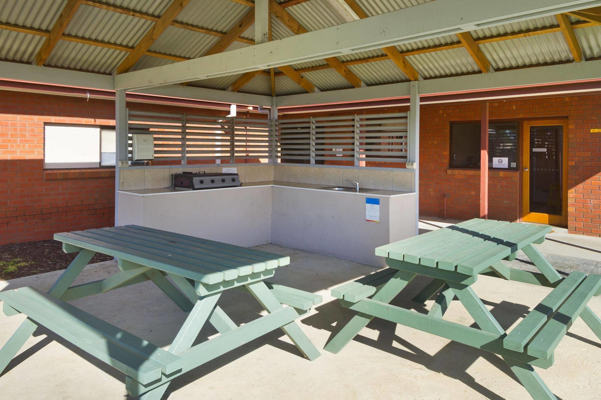 Sandhurst Motel Carrum Downs Exterior photo