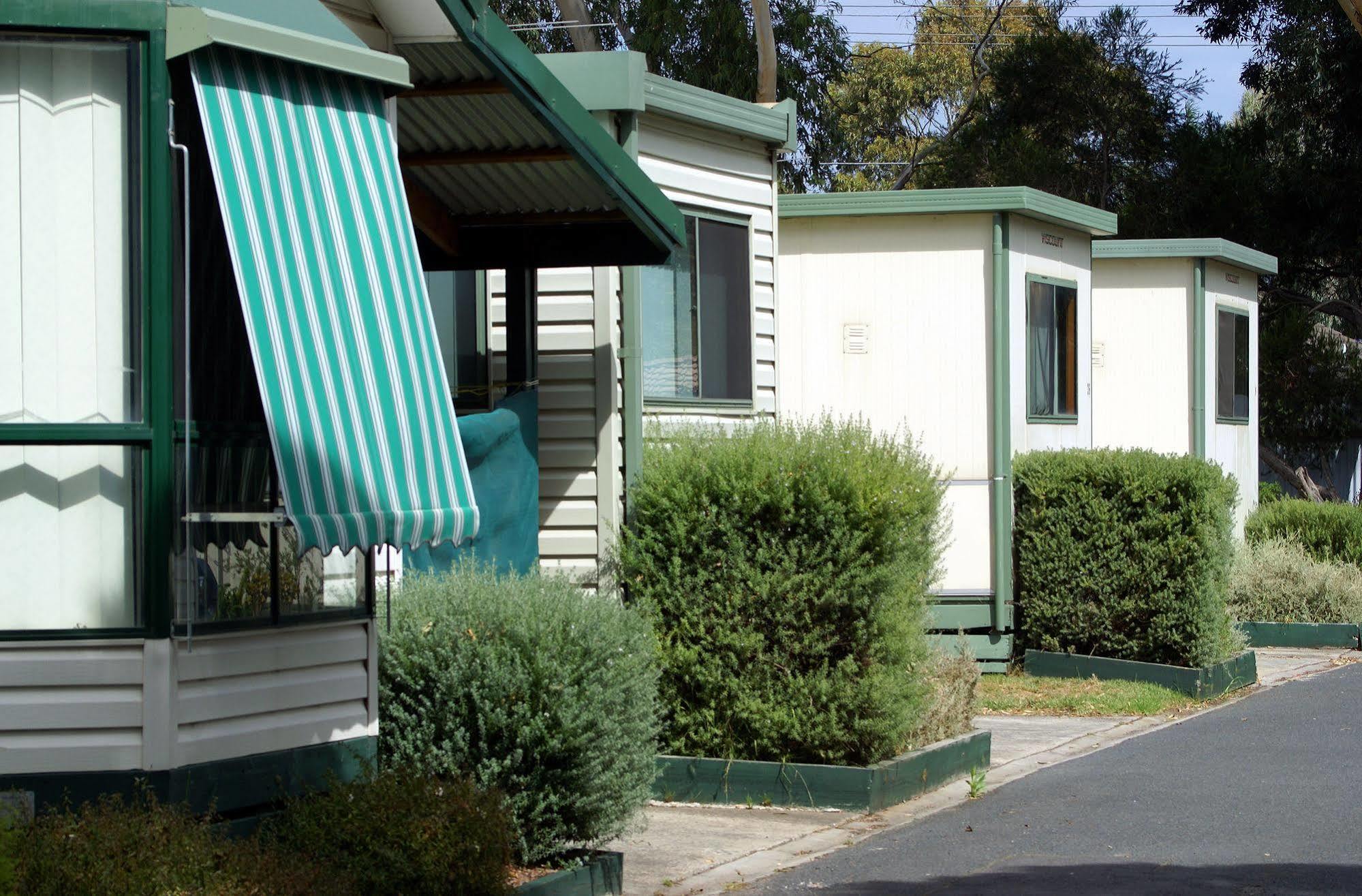 Sandhurst Motel Carrum Downs Exterior photo